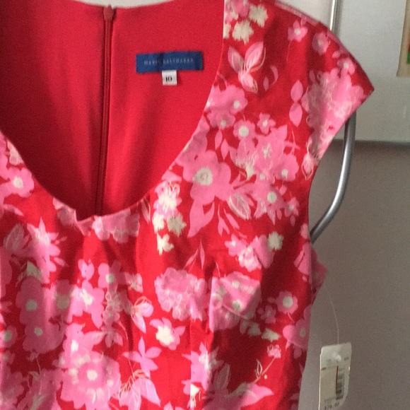 Ready to shine in this pinup/flower power dress! - Picture 4 of 6